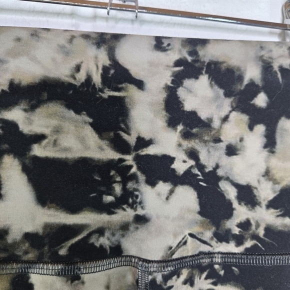 Lululemon hr wunder under dispersed tie dye leggings - Picture 8 of 9